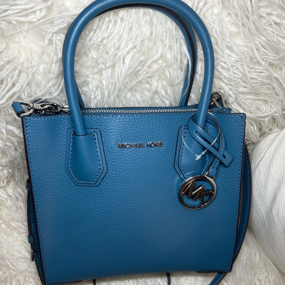 Michael Kors bag crossbody